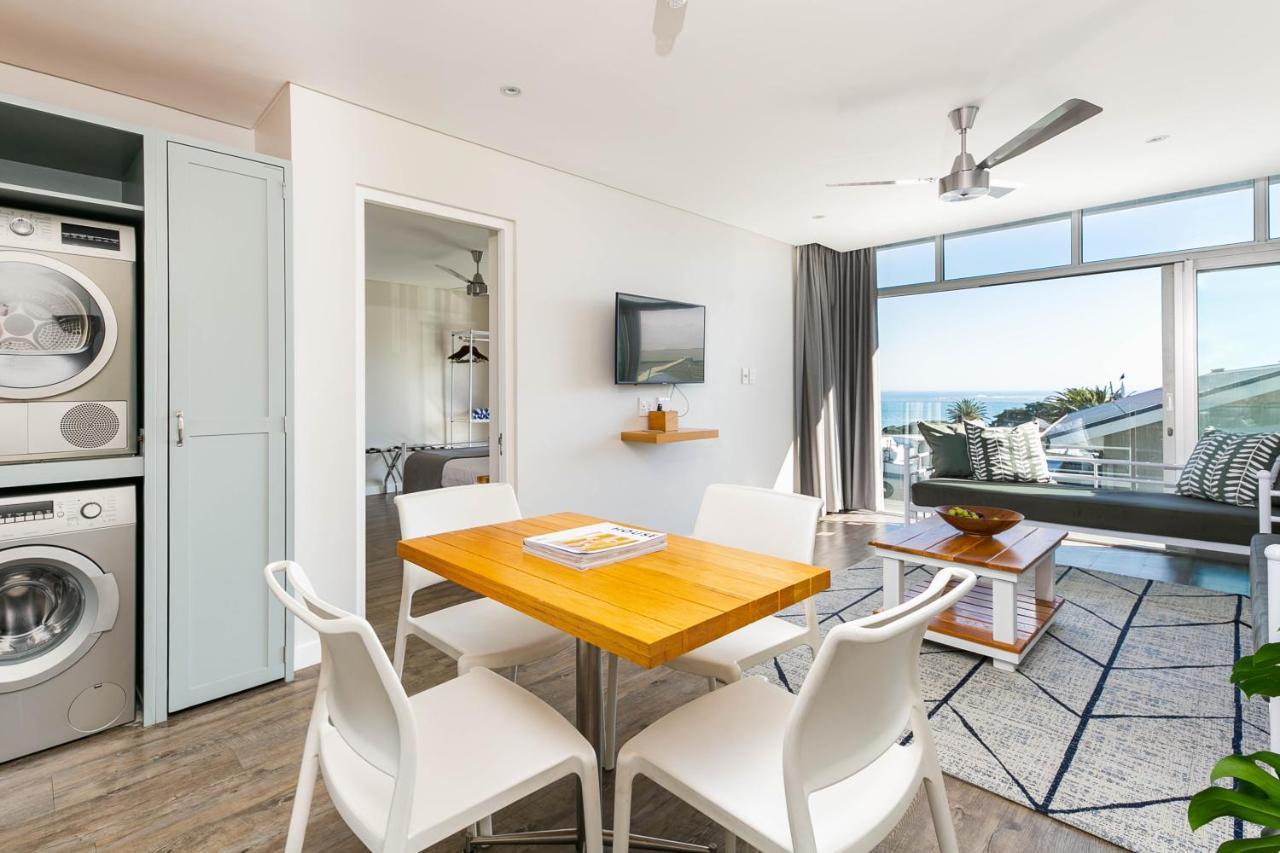 Beach Views -Camps Bay Village Kaapstad Buitenkant foto