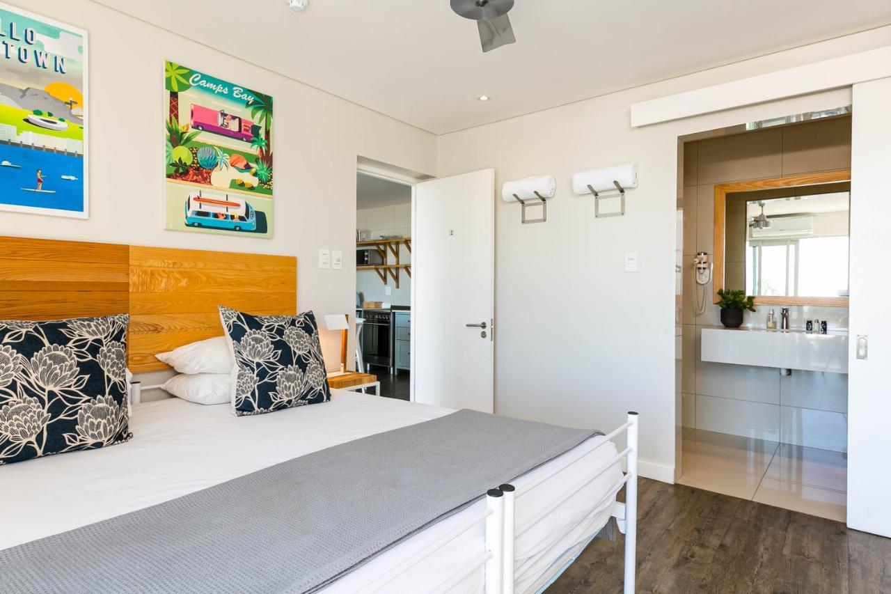 Beach Views -Camps Bay Village Kaapstad Buitenkant foto