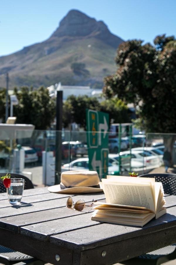 Beach Views -Camps Bay Village Kaapstad Buitenkant foto